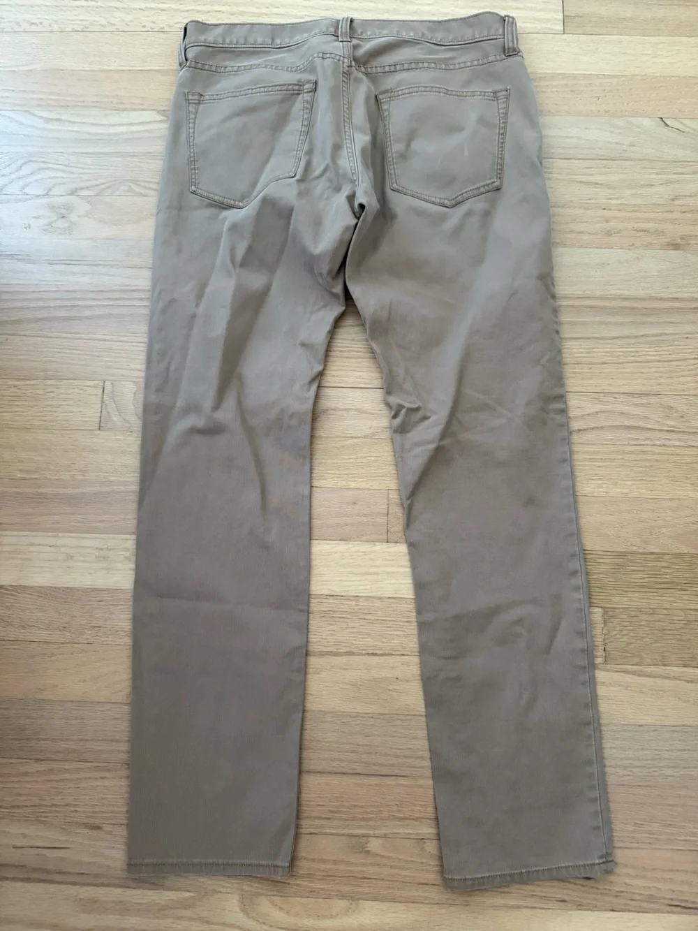 J Crew Men’s 31 x 30 Khaki Chino Pants Slim Fit